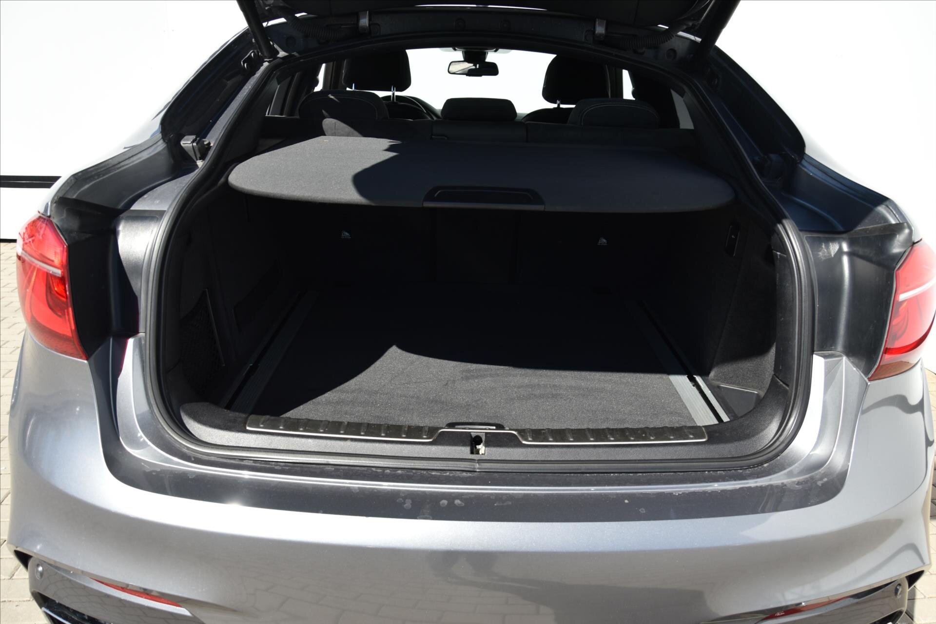 BMW X6 SUV / Terénní 3,0 l 190 kw