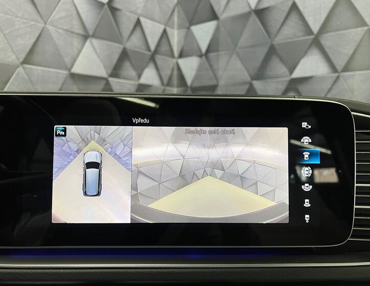 Mercedes-Benz GLS SUV / Terénní 4,0 l 360 kw