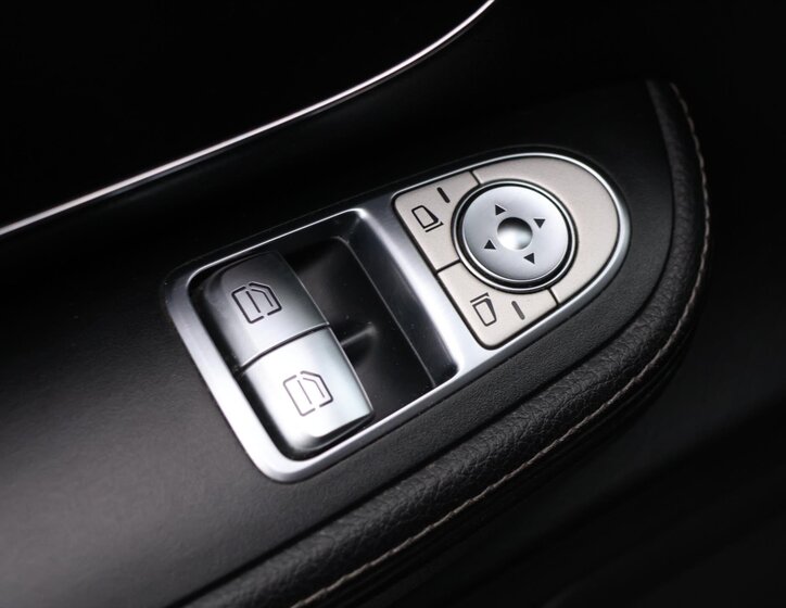 Mercedes-Benz Třídy V Kombi 2,1 l 140 kw