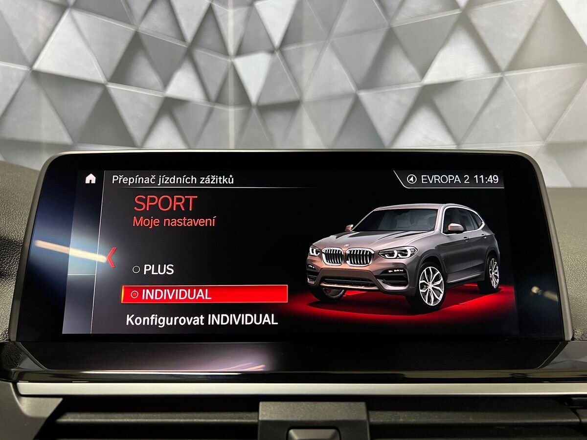 BMW X3 SUV / Terénní 3,0 l 195 kw