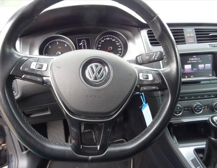 Volkswagen Golf Kombi 1,6 l 81 kw