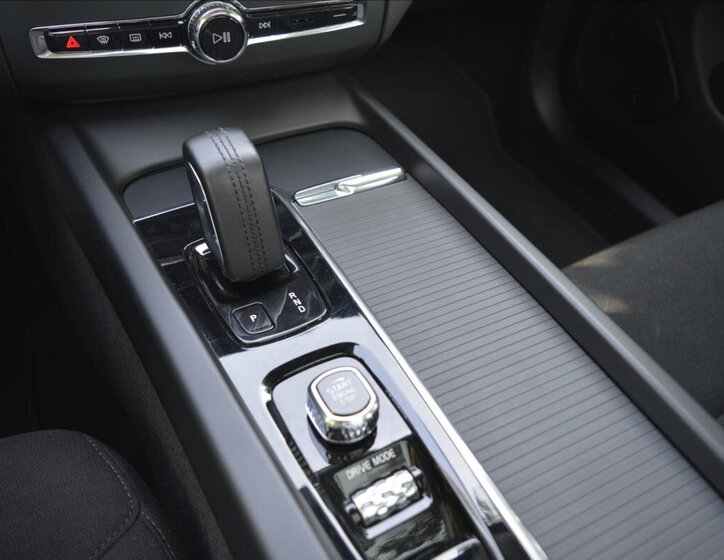 Volvo XC60 SUV 2,0 l 223 kw