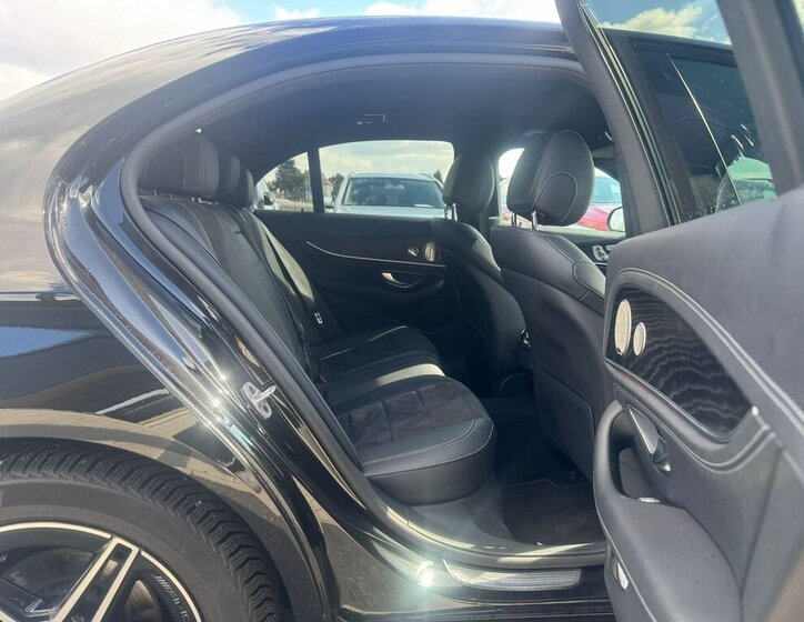 Mercedes-Benz Třídy E Sedan / Limuzína 2,0 l 143 kw