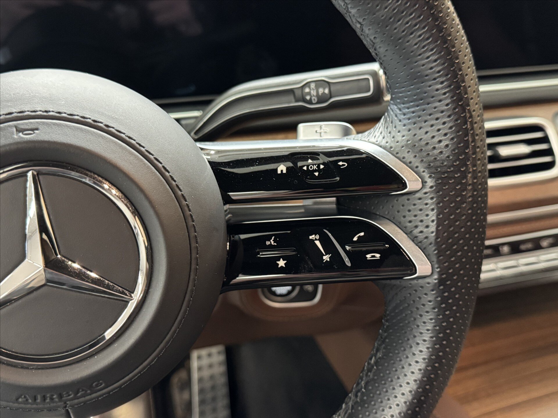 Mercedes-Benz GLS SUV / Terénní 3,0 l 270 kw