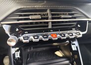 Peugeot 2008 Hatchback 1,2 l 74 kw