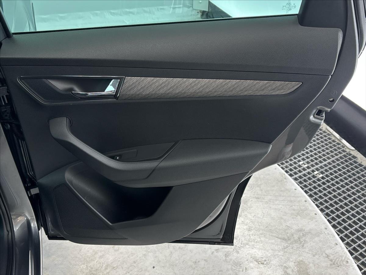 Škoda Karoq SUV / Terénní 1,5 l 110 kw