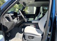 Land Rover Defender SUV / Terénní 4,4 l 467 kw
