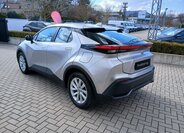 Toyota C-HR SUV / Terénní 1,8 l 72 kw