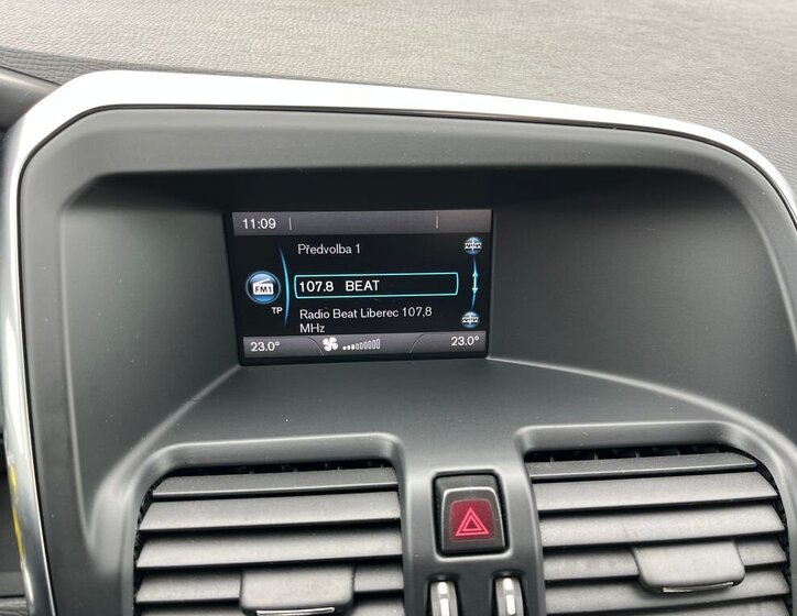 Volvo XC60 SUV 2,4 l 140 kw