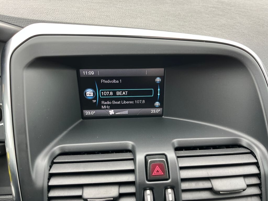 Volvo XC60 SUV 2,4 l 140 kw