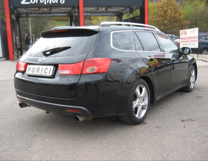 Honda Accord Kombi 2,4 l 148 kw