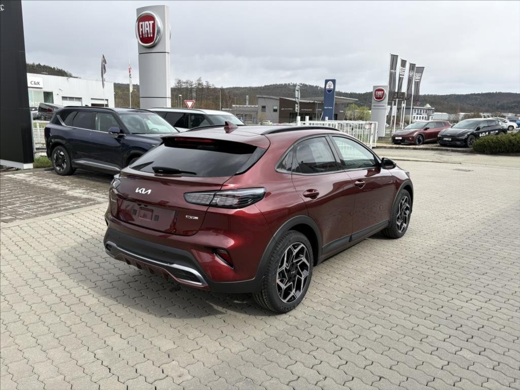 KIA XCeed SUV / Terénní 2,0 l 110 kw