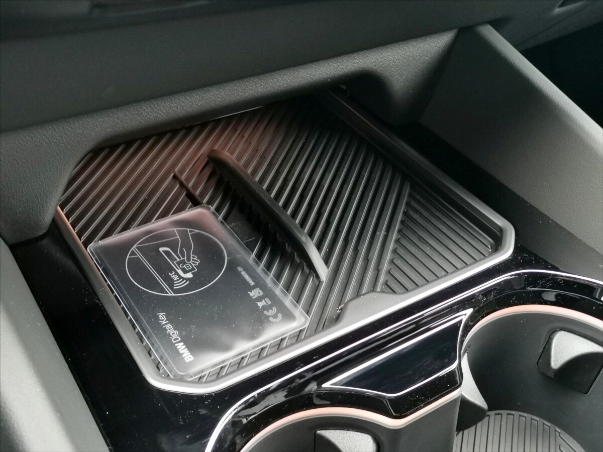 BMW i5 Sedan 0,0 290 kw