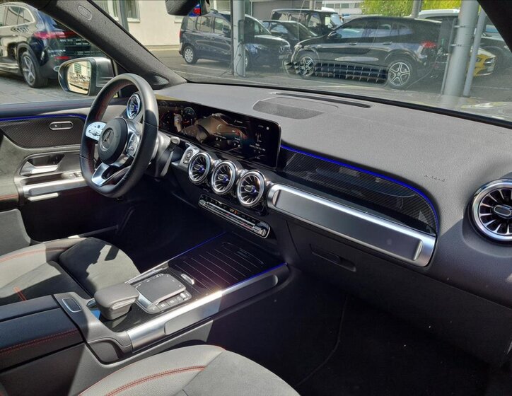 Mercedes-Benz GLB 14