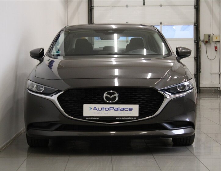 Mazda 3 Sedan / Limuzína 2,0 l 90 kw