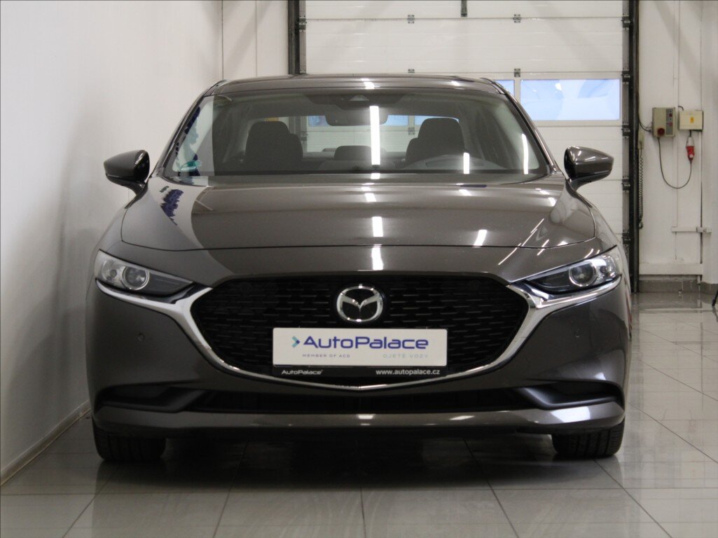 Mazda 3 Sedan / Limuzína 2,0 l 90 kw