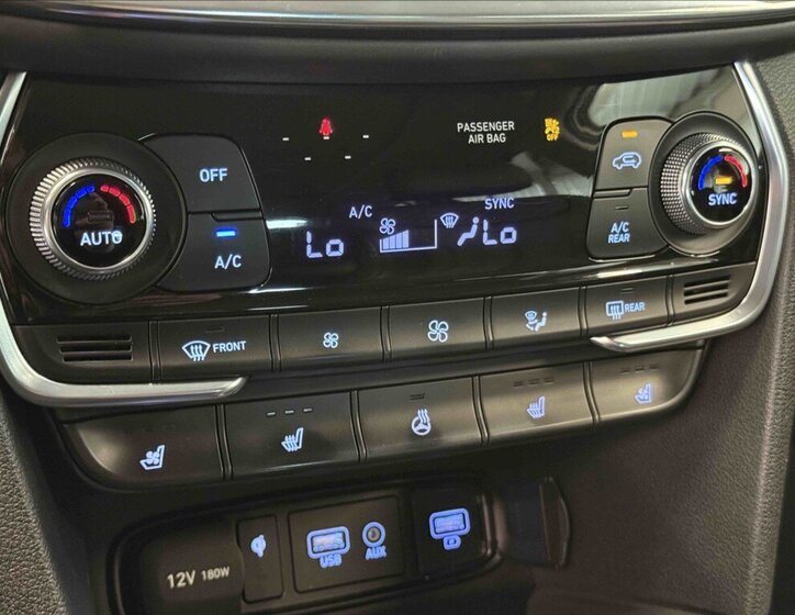Hyundai Santa Fe SUV / Terénní 2,2 l 147 kw