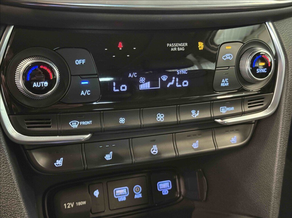 Hyundai Santa Fe SUV / Terénní 2,2 l 147 kw