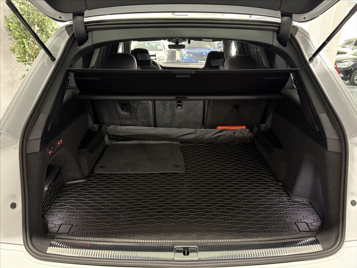 Audi SQ7 SUV / Terénní 4,0 l 373 kw