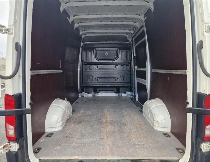 Volkswagen Crafter 11