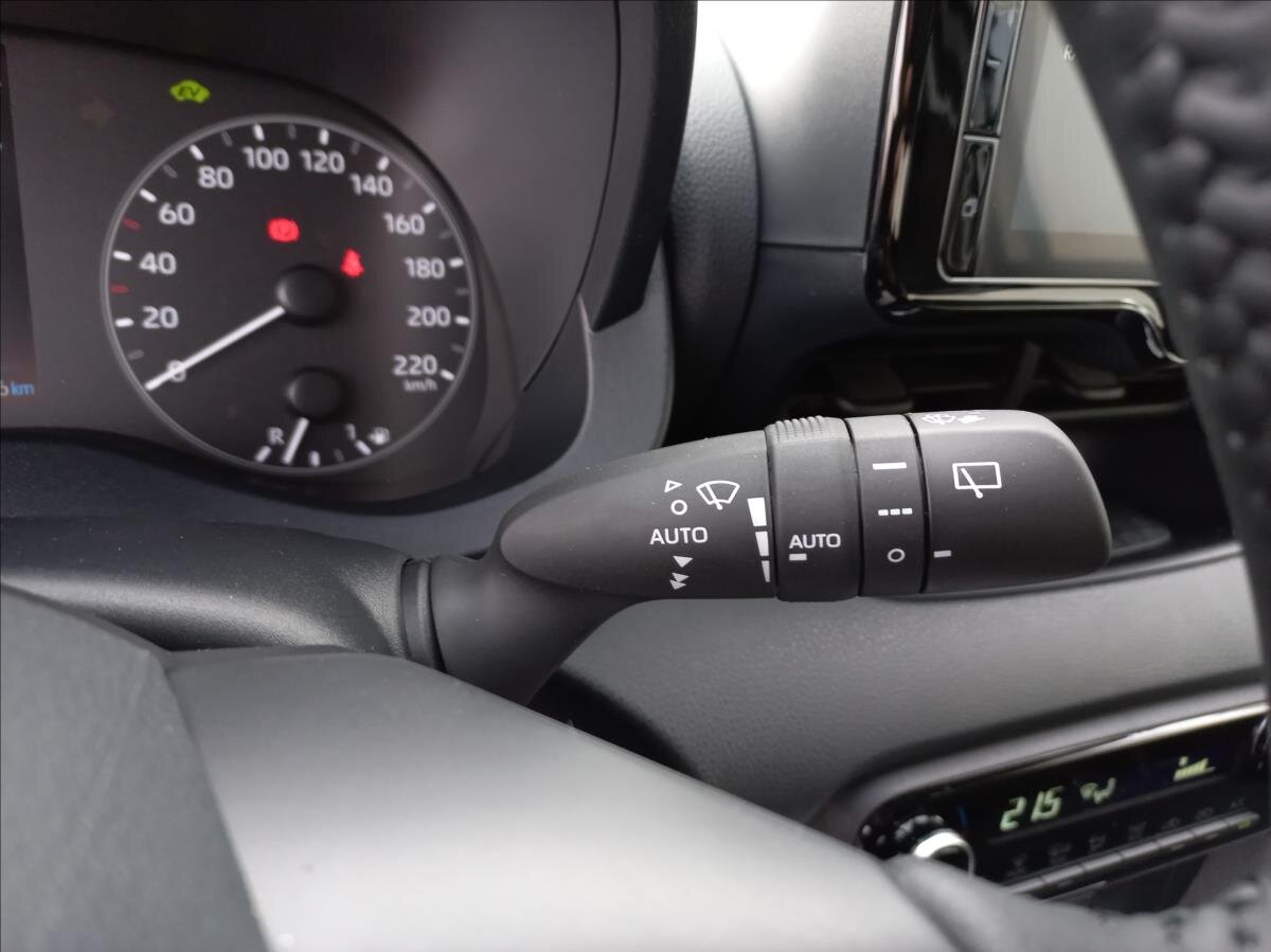 Toyota Yaris Hatchback 1,5 l 68 kw