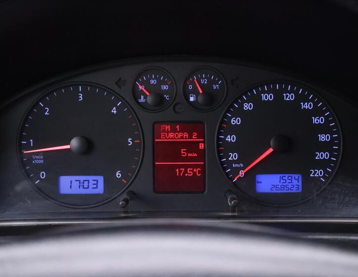 Volkswagen Multivan 19