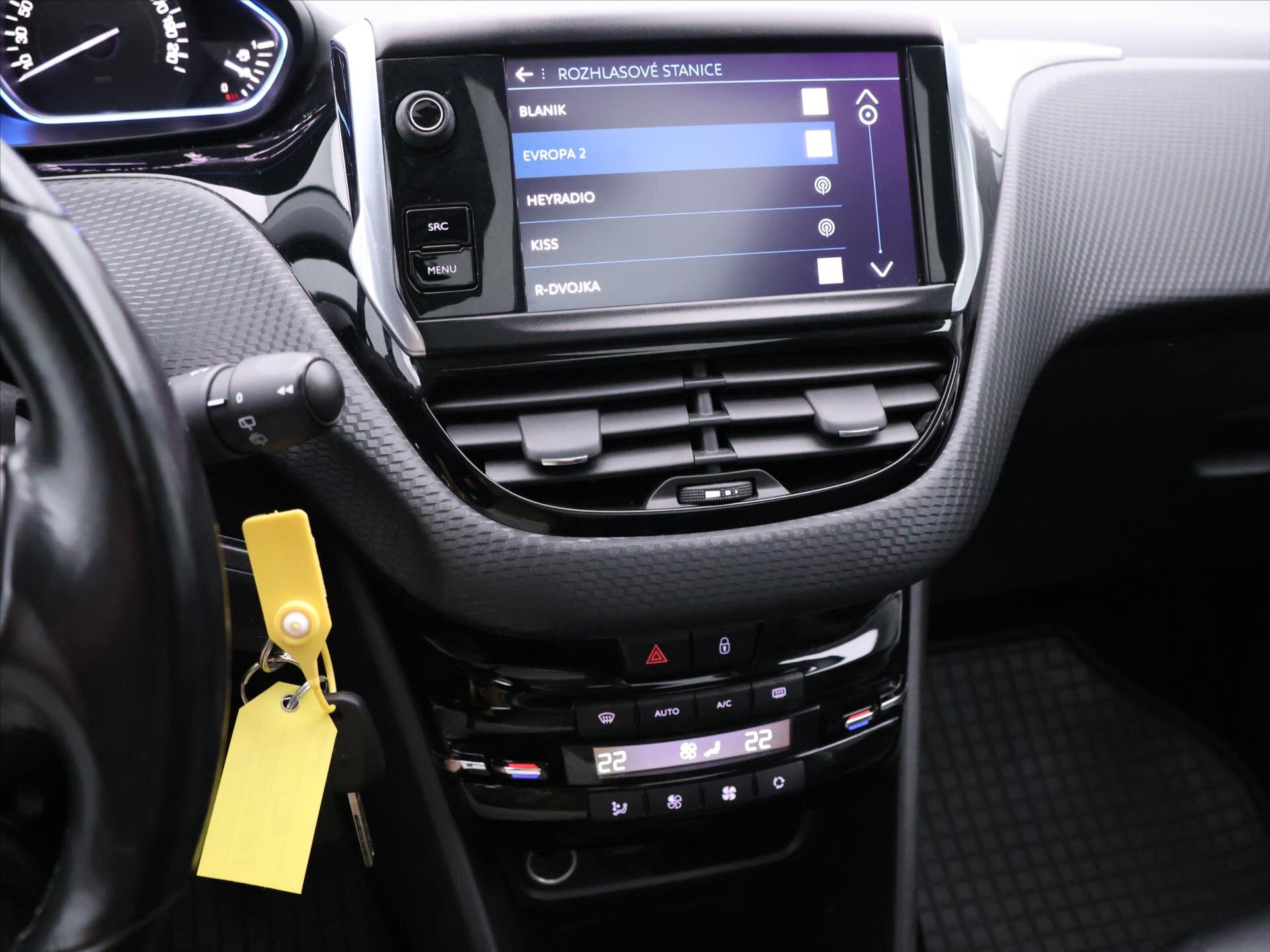 Peugeot 2008 SUV 1,2 l 81 kw