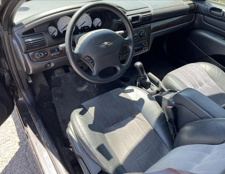 Chrysler Sebring 11