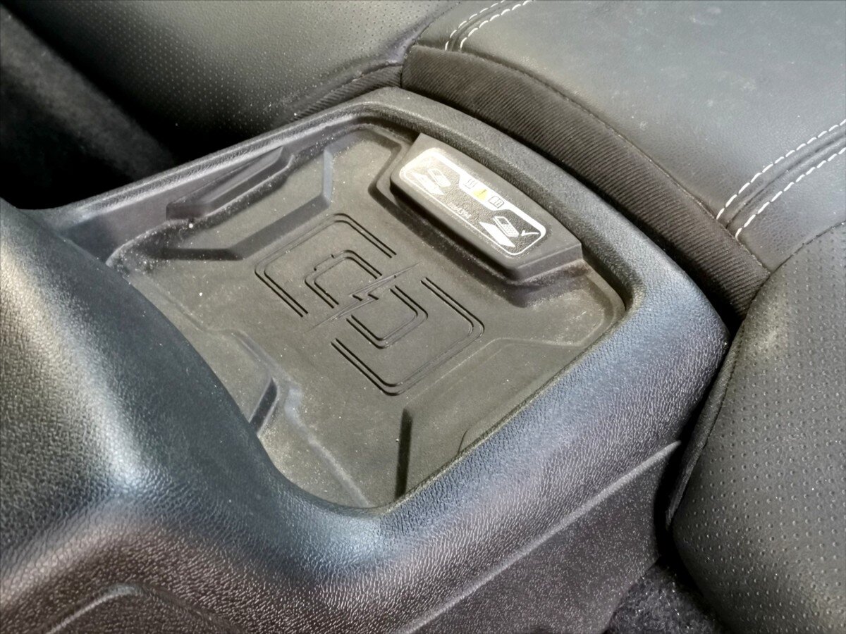 Chevrolet Camaro Kupé 6,2 l 333 kw