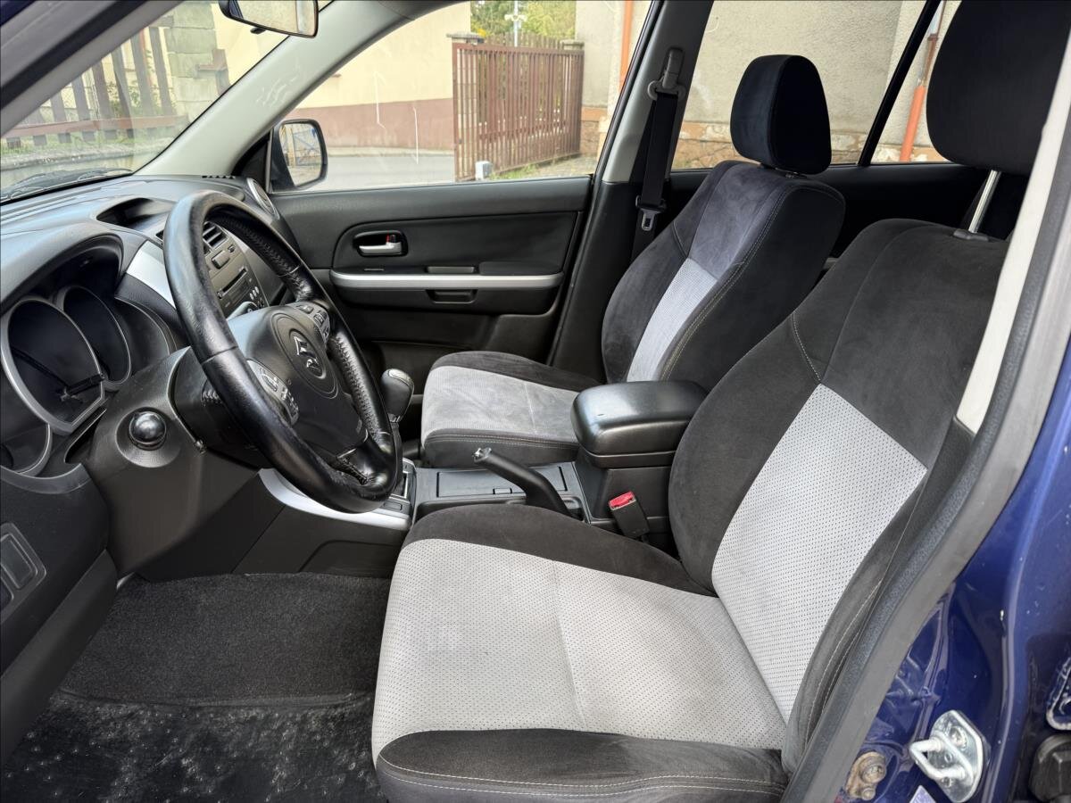 Suzuki Grand Vitara SUV / Terénní 2,0 l 103 kw