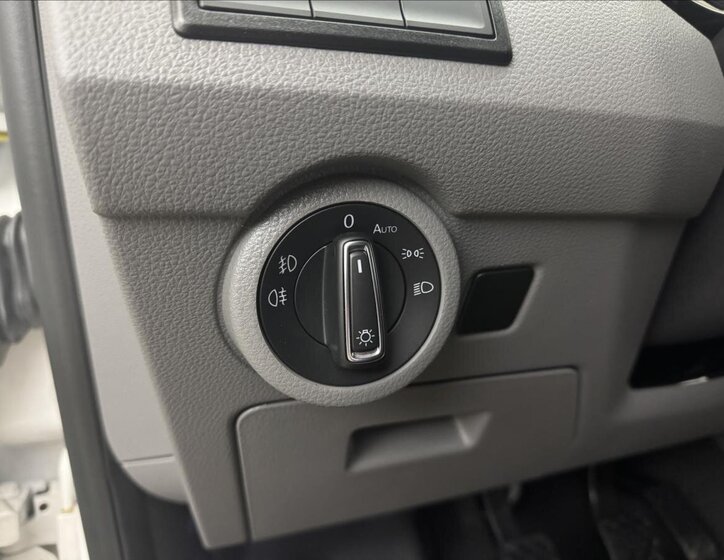 Volkswagen Transporter Kombi 2,0 l 110 kw