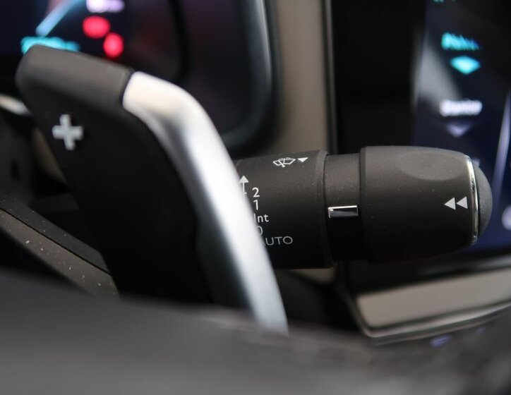 DS Automobiles DS9 Sedan / Limuzína 1,6 l 147 kw