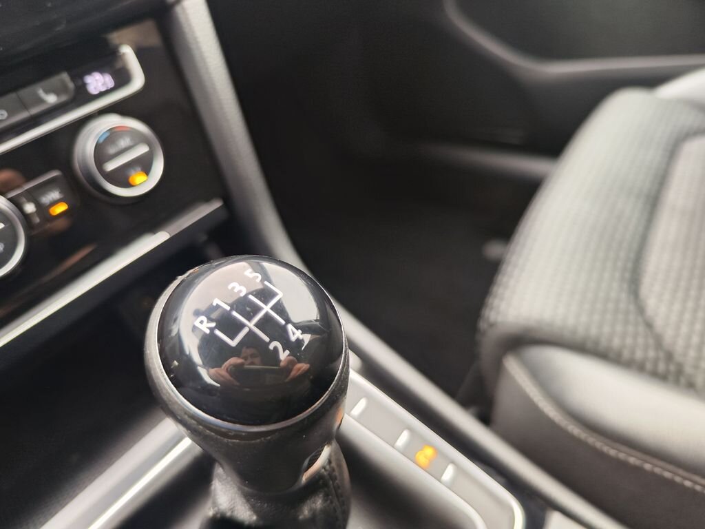 Volkswagen Golf Kombi 1,6 l 77 kw