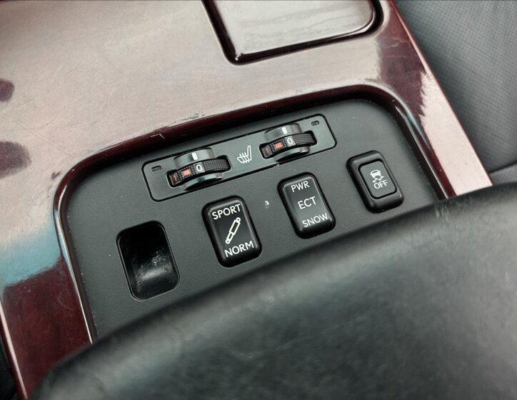 Lexus GS 300 Sedan / Limuzína 3,0 l 183 kw