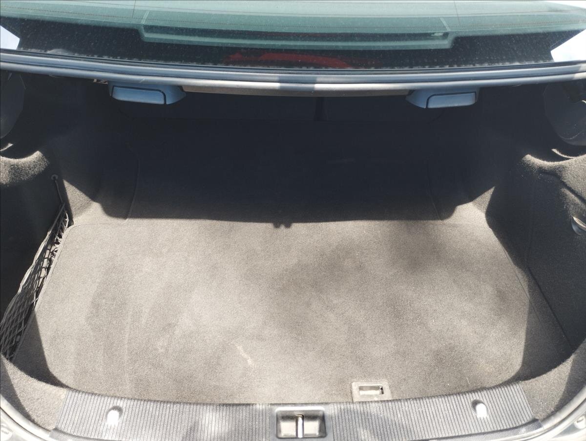 Mercedes-Benz Třídy C Sedan 1,8 l 115 kw