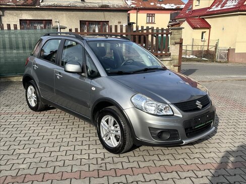 Suzuki SX4 Hatchback 1,6 l 88 kw