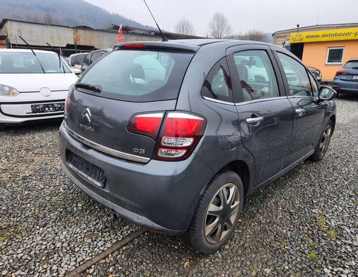 Ostatní Ostatní Hatchback 1,2 l 60 kw