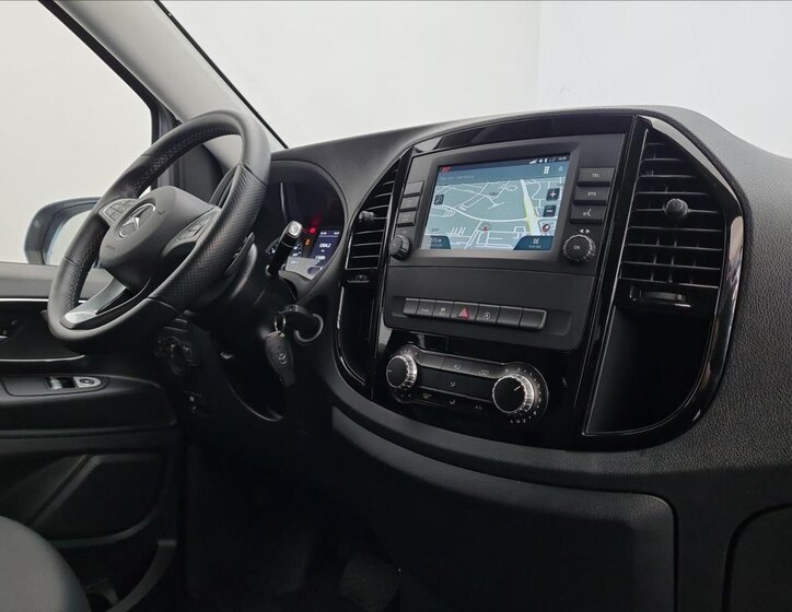 Mercedes-Benz Vito MPV 2,0 l 174 kw