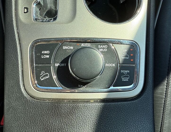 Jeep Grand Cherokee 17