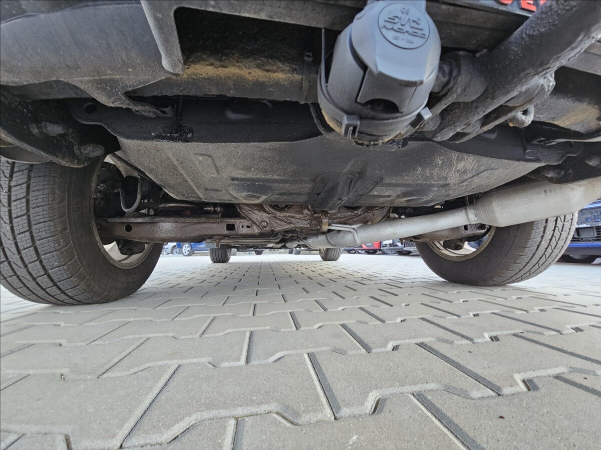 Toyota RAV4 Kombi 2,2 l 100 kw