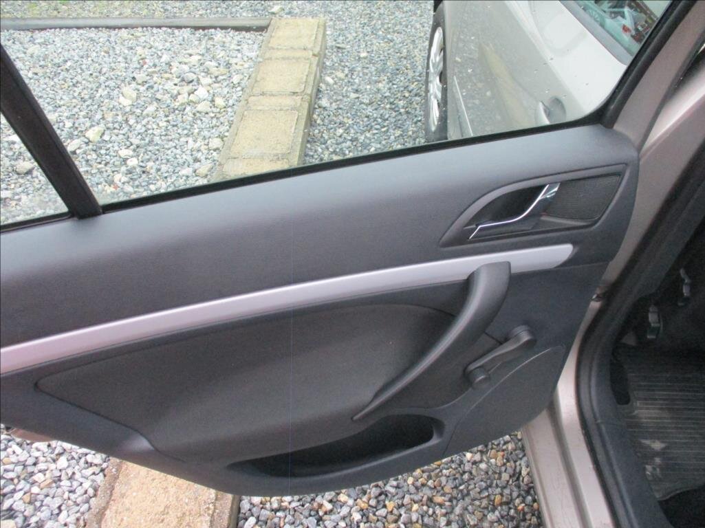 Škoda Octavia Kombi 1,6 l 77 kw