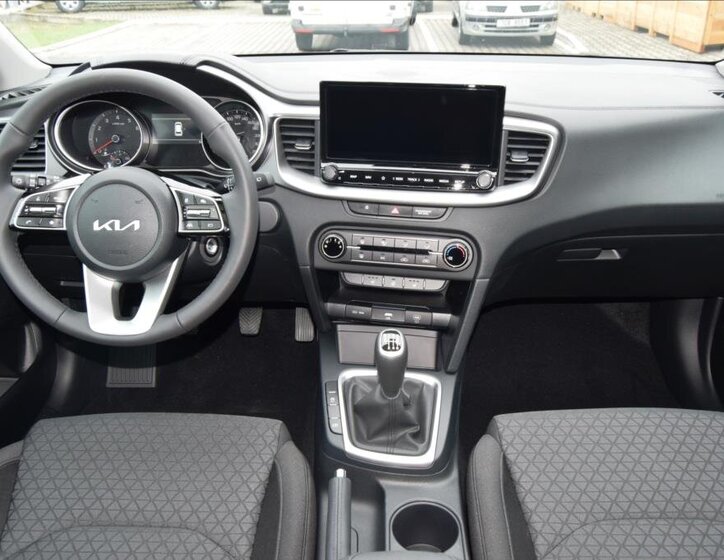 KIA Ceed 5