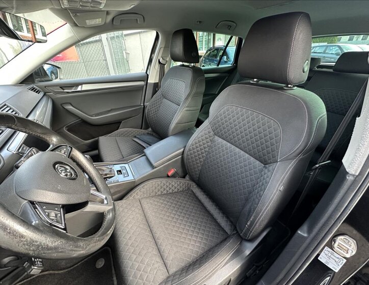 Škoda Superb Kombi 2,0 l 140 kw