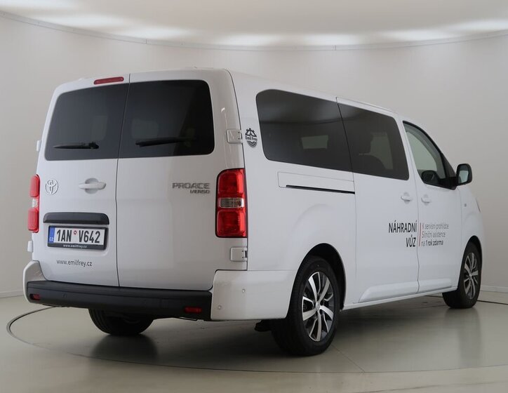 Toyota ProAce Verso VAN / Minibus 2,2 l 0