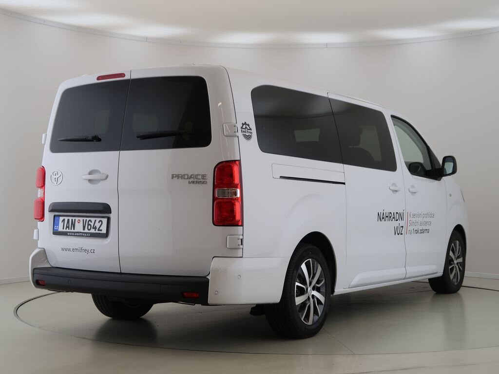 Toyota ProAce Verso VAN / Minibus 2,2 l 0