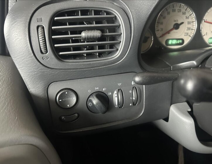 Chrysler Voyager MPV 2,8 l 110 kw