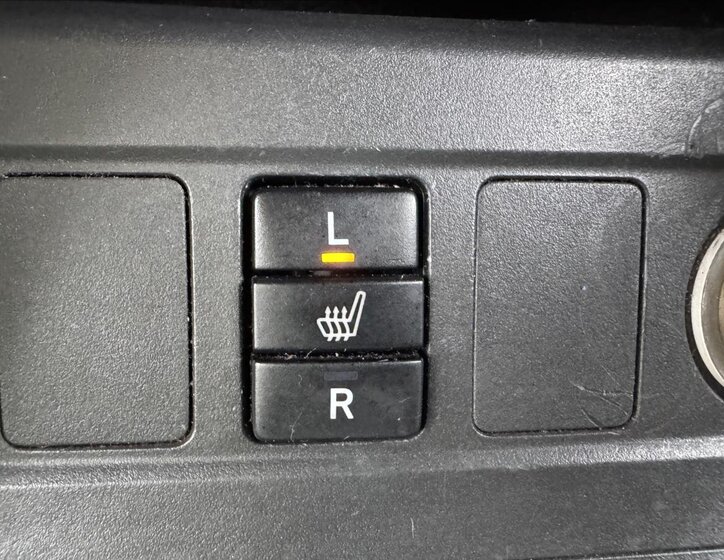 Toyota RAV4 SUV / Terénní 2,2 l 100 kw