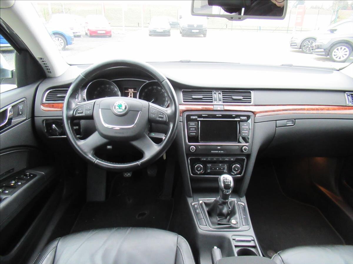 Škoda Superb