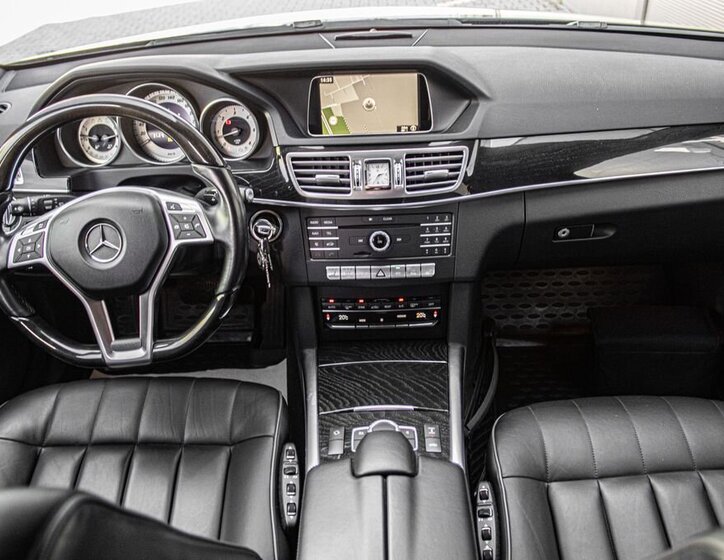 Mercedes-Benz Třídy E Kombi 3,0 l 190 kw