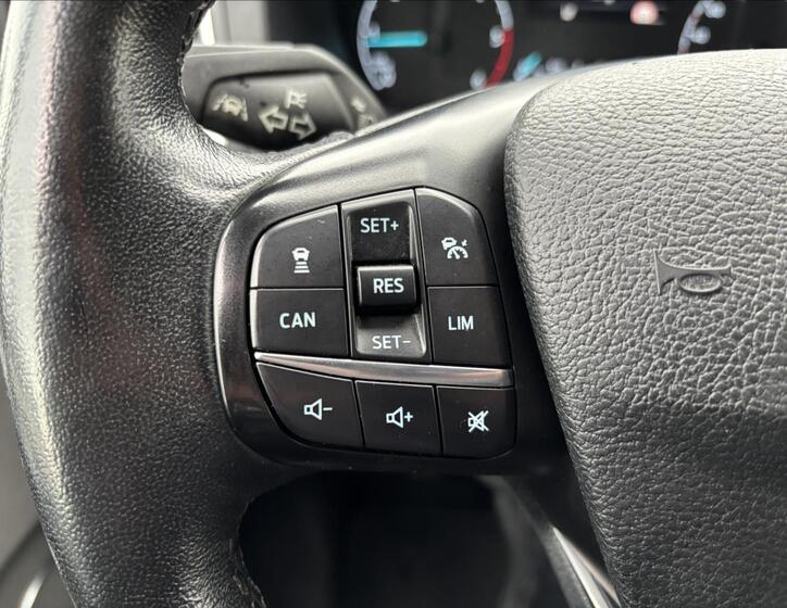 Ford Tourneo Custom 23